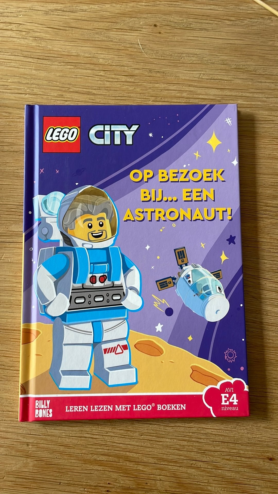 Lego city leesboek op bezoek bij een astronaut, Ophalen of Verzenden, Nieuw, Fictie algemeen