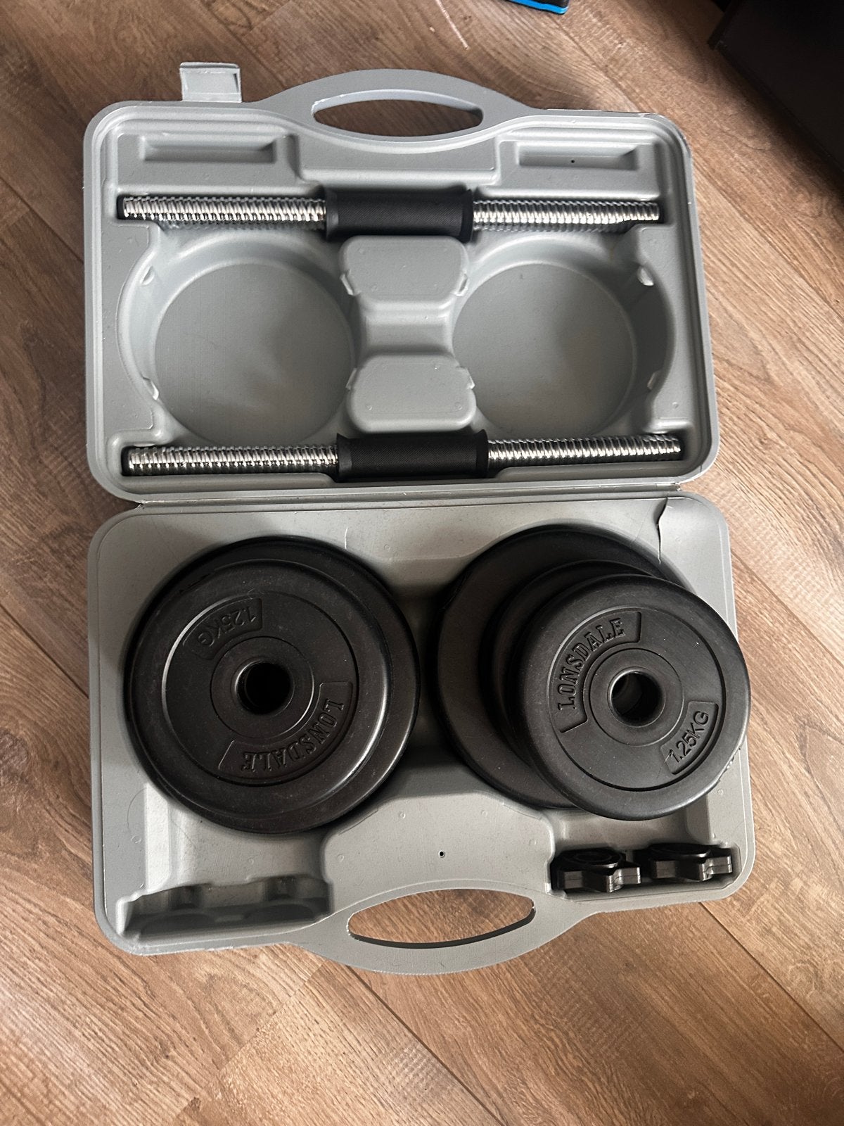 Lonsdale Halterset - 15kg met koffer, Ophalen of Verzenden, Zo goed als nieuw, Armen, Halterset