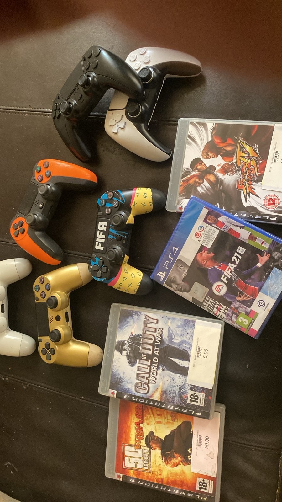 PS4 controllers met spellen, Gebruikt, Vanaf 18 jaar, 2 spelers, Eén computer
