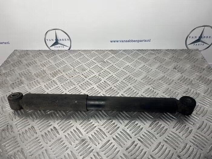 Schokdemper rechts-achter van een Mercedes Sprinter, Ophalen of Verzenden, Gebruikt