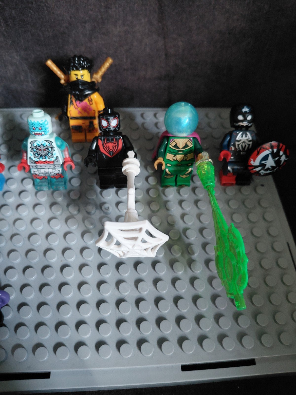 Foto 4 van Diverse echte LEGO minifiguren - Marvel, DC, Ninjago, etc.