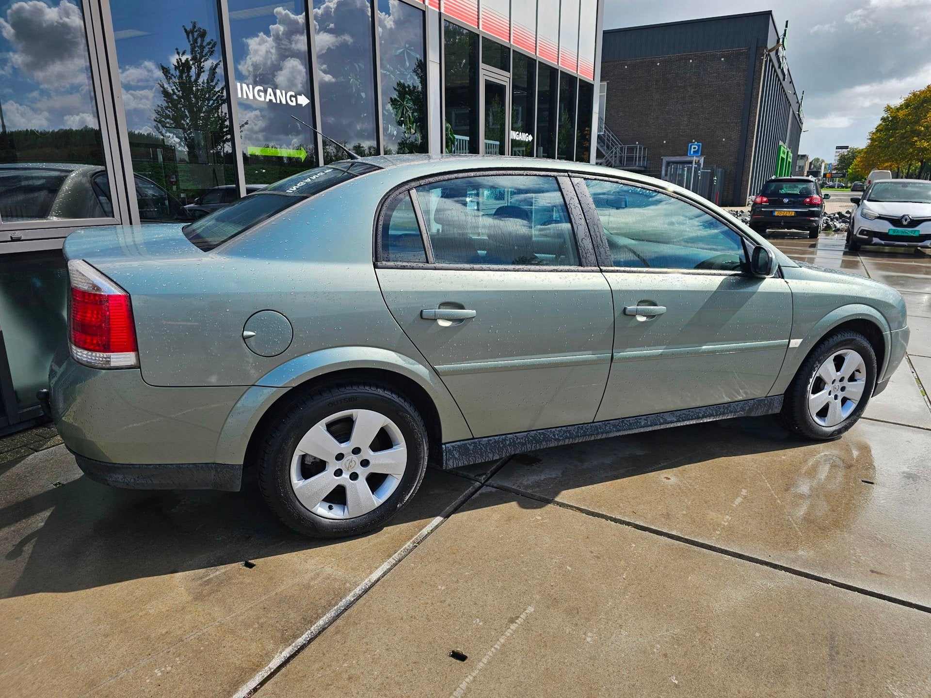 Opel Vectra 1.8-16V Comfort - Airco - Electr Ramen -, Auto's, Stof, Gebruikt, Zwart, 4 cilinders