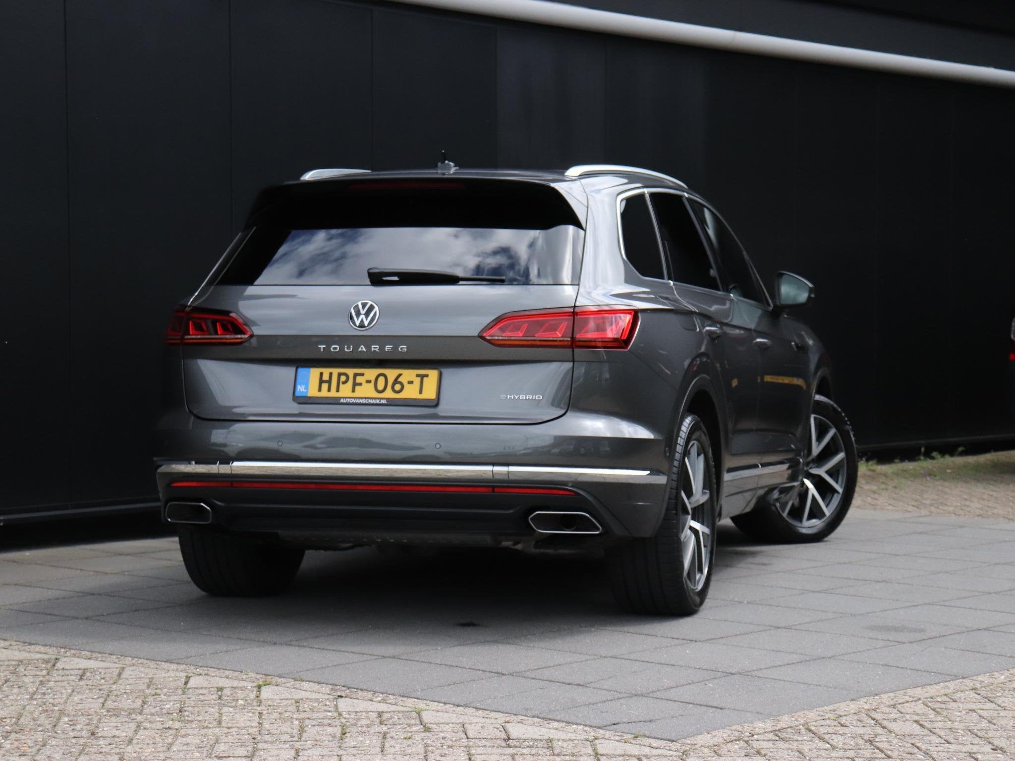 Volkswagen Touareg 3.0 TSi 4MOTION | LEDER | MEMORY | PANO-D, Automaat, Gebruikt, Euro 6, 2995 cc