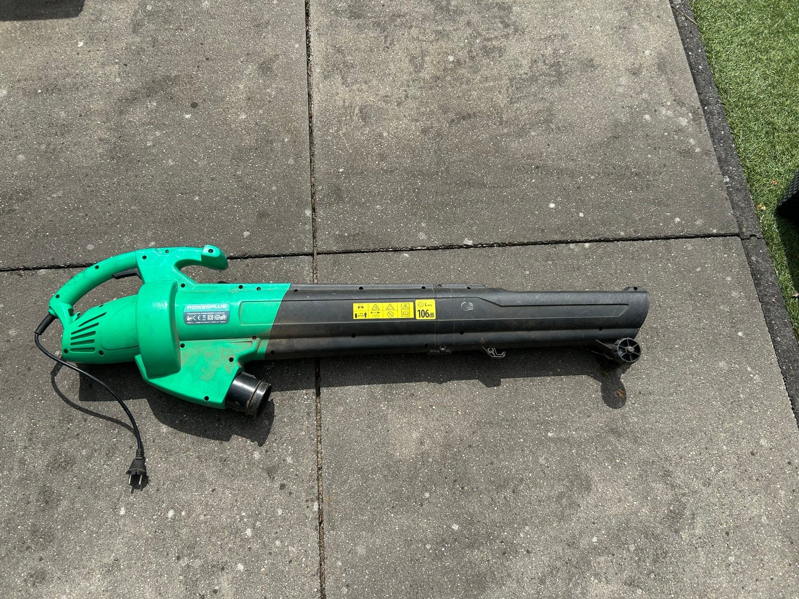 Bladblazer Powerplus Garden aangeboden, Ophalen, Gebruikt, Handgedragen, Met neuswiel