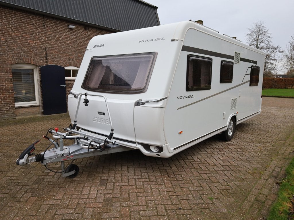 Eriba Nova GL 541 cassetteluifel | mover, Caravans en Kamperen, Caravans, Rondzit, Schokbreker, Bedrijf, Eriba