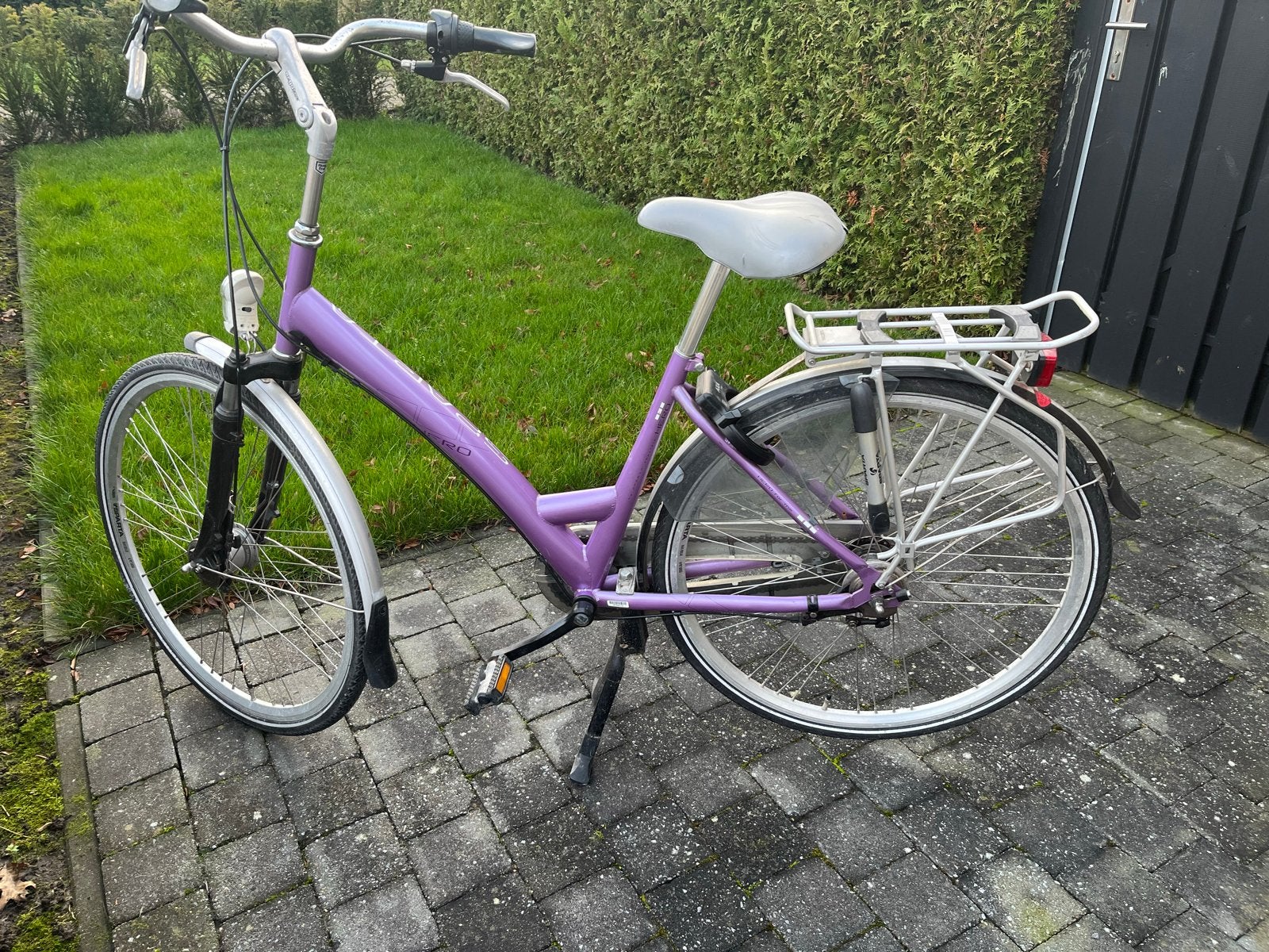 Kleine Sparta damesfiets met slot en dubbele standaard, Fietsen en Brommers, Fietsen | Dames | Damesfietsen, Velgrem, 50 tot 53 cm