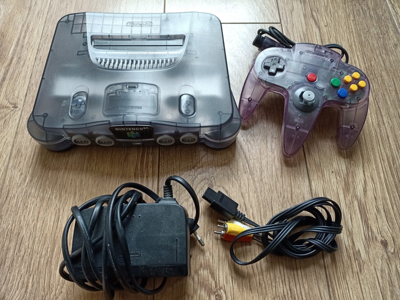 Nintendo 64 N64 smoke "Funtastic" series set, Spelcomputers en Games, Ophalen of Verzenden, Zo goed als nieuw, Met 1 controller