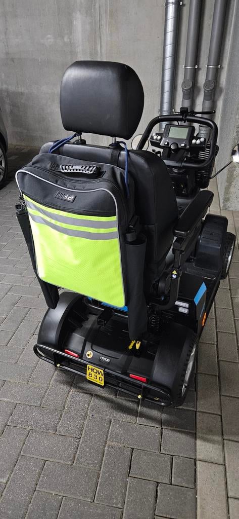 Nieuwe Pride Atmos scootmobiel (garantie) - full size model, Ophalen, Zo goed als nieuw, Elektrische rolstoel