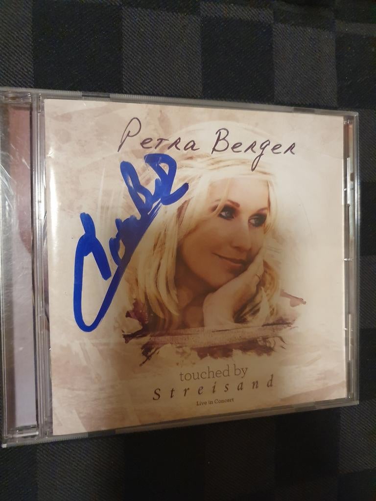 Petra berger touched by streisand gesigneerd !, Verzenden, Gebruikt