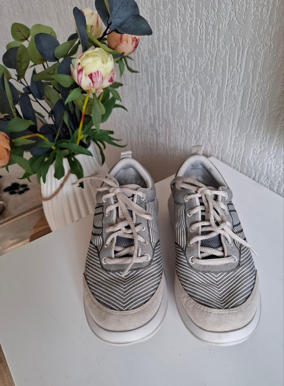 Zeer mooie Kybun Bauma 20 Sand maat 39, Kleding | Dames, Beige, Ophalen of Verzenden, Sneakers of Gympen, Gedragen