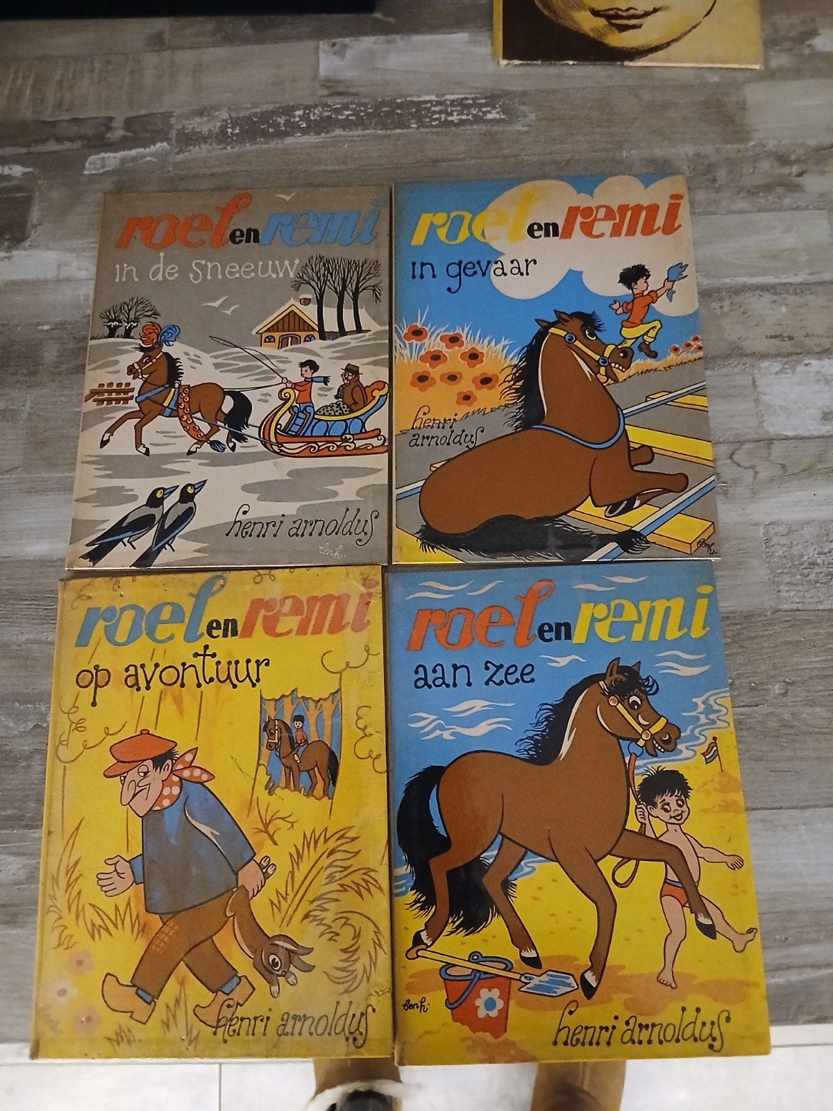 Roel en Remi - 4 stripboeken van Henri Arnoldus, Meerdere stripboeken, Ophalen of Verzenden, Gelezen, Henri Arnoldus