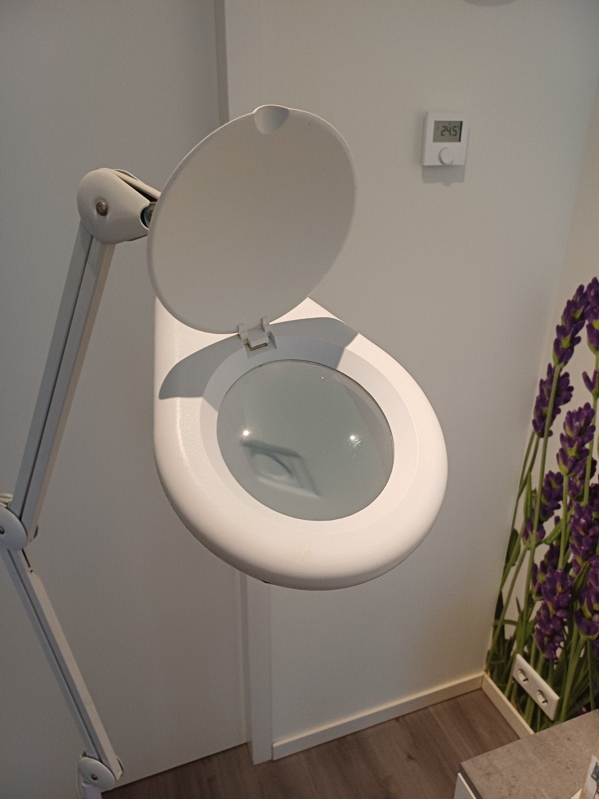 Luxo loeplamp op wielen, ideaal voor precisiewerk, Ophalen, Gebruikt, Modern, functioneel, 100 tot 150 cm
