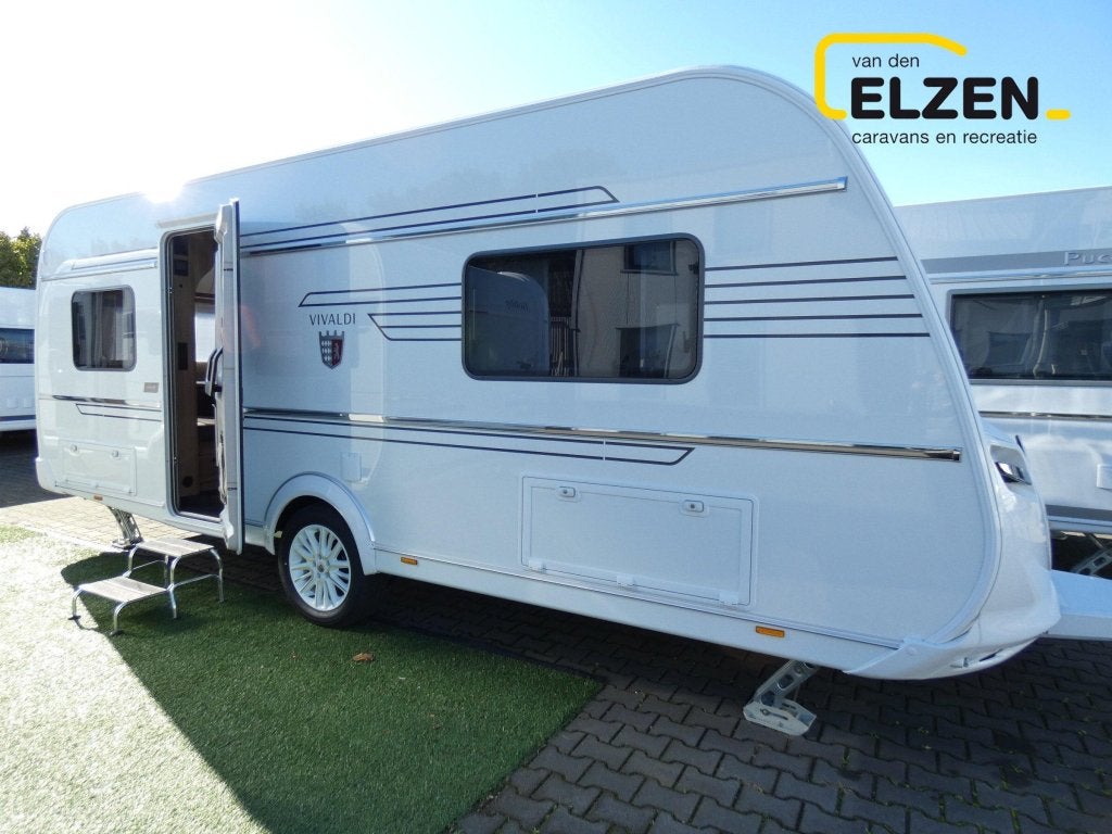 Tabbert Vivaldi 550 E 2,3 GFK-dak - Model 2027, Rondzit, Tabbert, Bedrijf, 6 tot 7 meter