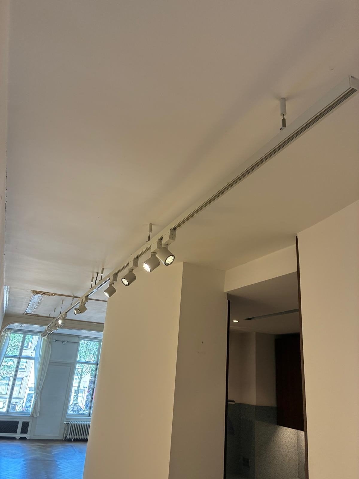 ERCO Railverlichting Set - 22 LED Spots + 10m+ Rails, Huis en Inrichting, Lampen | Spots, Ophalen, Gebruikt, Metaal of Aluminium