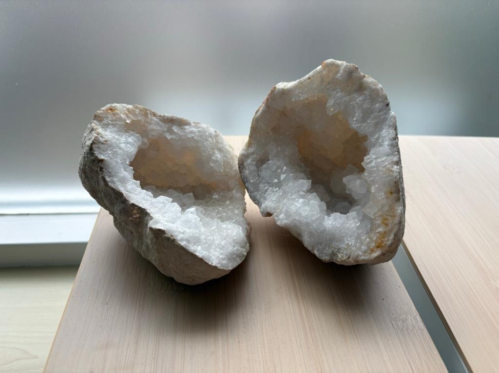 Prachtige Bergkristal Geode - Twee Helften, Ophalen of Verzenden, Zo goed als nieuw