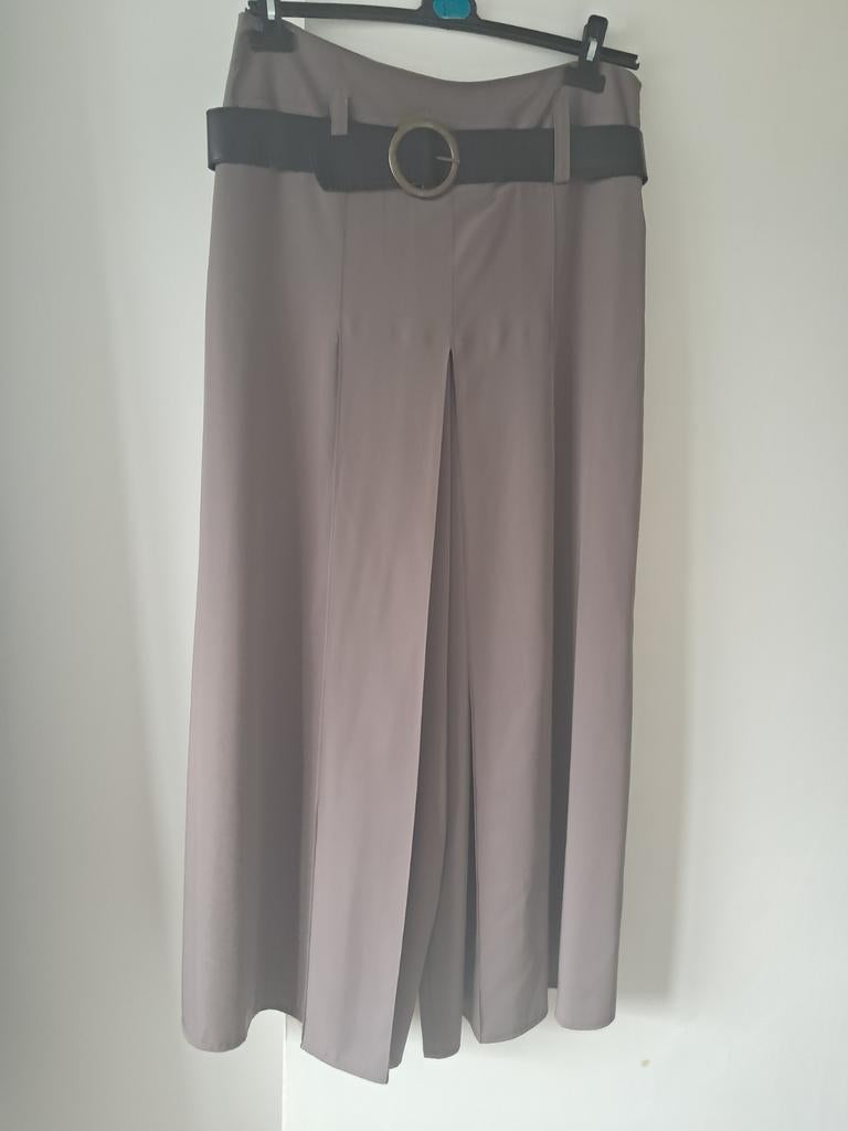 wijde broek, Kleding | Dames, Rokken, Ophalen of Verzenden, Zo goed als nieuw, Onder de knie