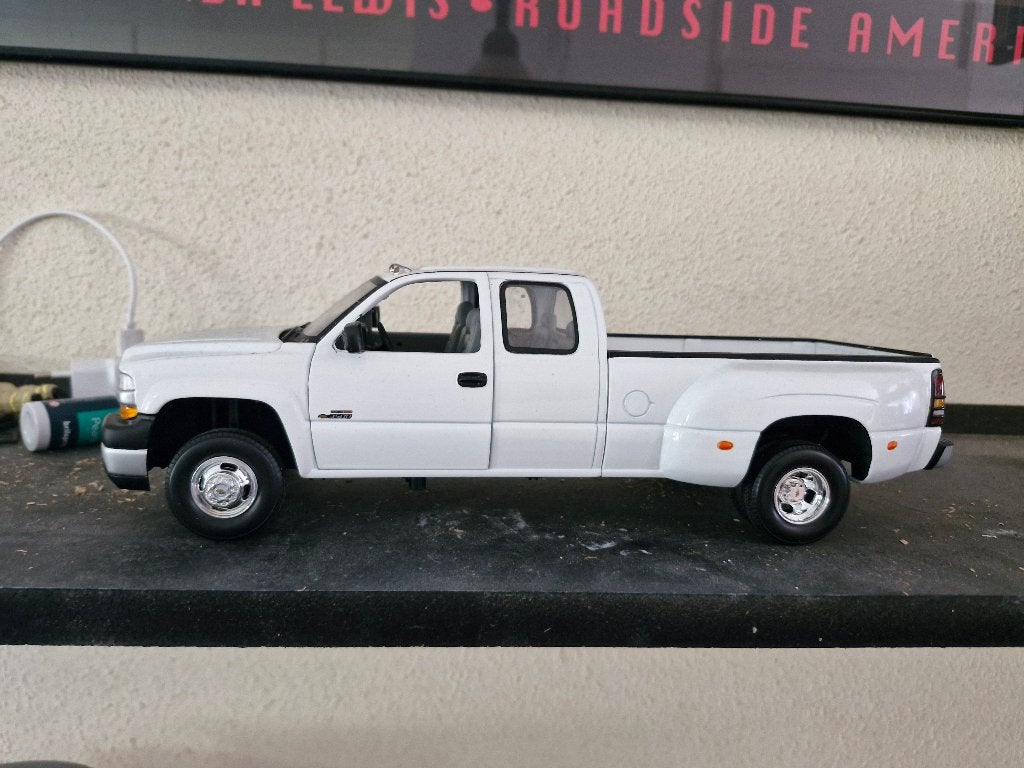 €25 1:18 Anson Chevrolet Silverado wit, Ophalen, Zo goed als nieuw, Auto, Anson