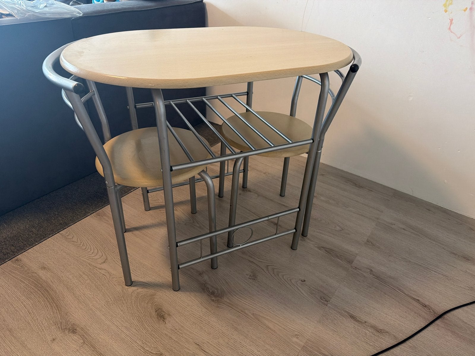 Compact eettafelset met 2 stoelen -ideaal voor kleine ruimte, Huis en Inrichting, Ophalen, Gebruikt, Minder dan 4 stoelen