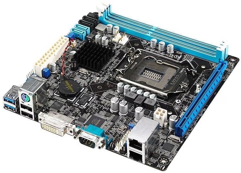 ASUS P9D-I Moederbord, Computers en Software, DDR3, Ophalen of Verzenden, Zo goed als nieuw, Mini-ITX