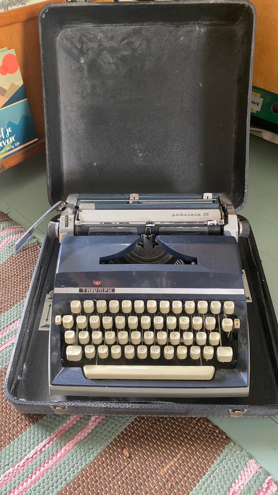 Triumph typemachine, Ophalen, Gebruikt