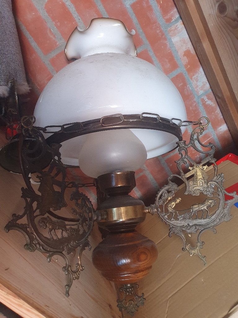 Antieke lamp, rijk gedecoreerd, Ophalen