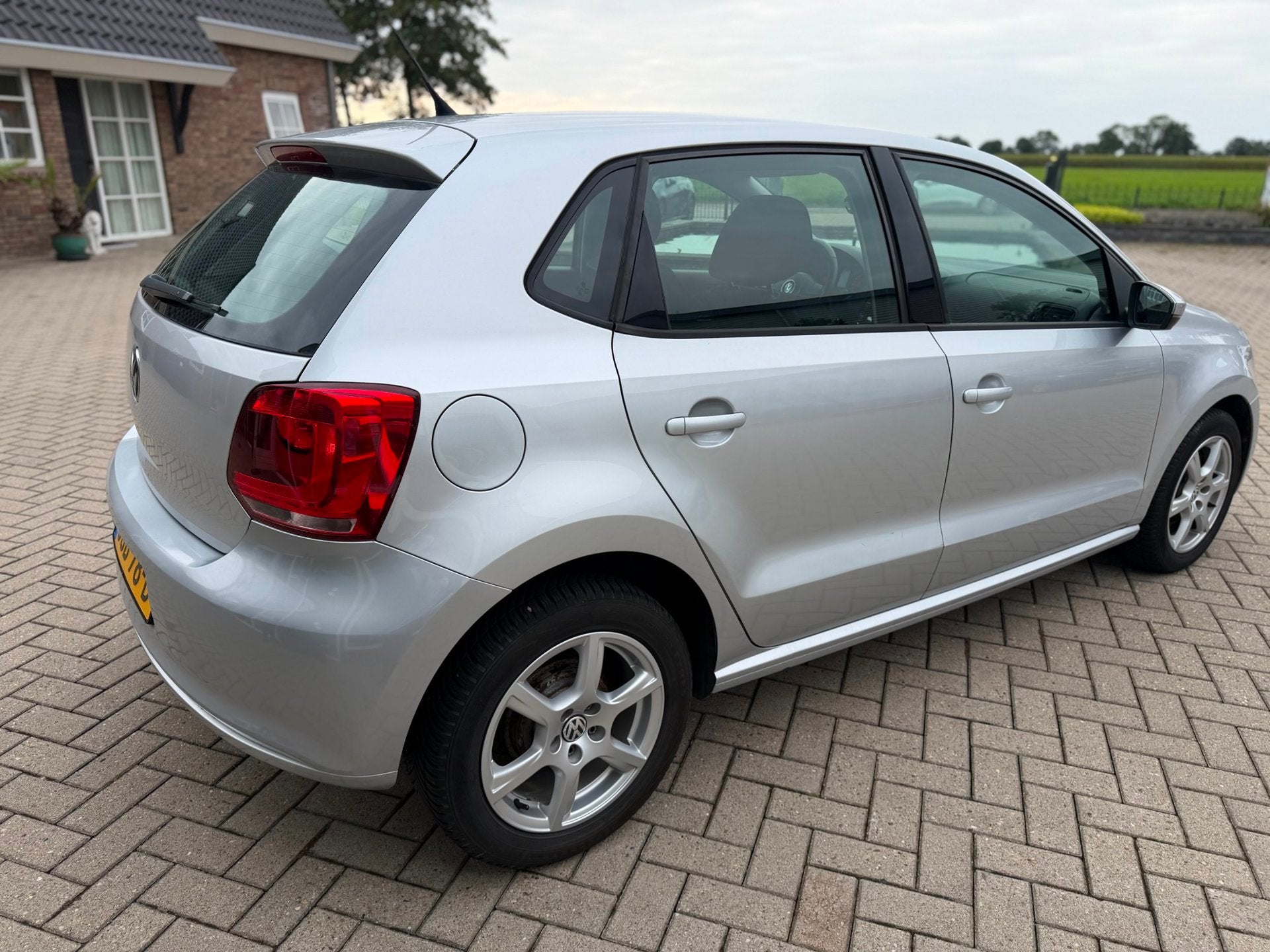 Volkswagen POLO 1.2 Easyline/ Airco/ nieuw remblokken/ nieuw, Auto's, Voorwielaandrijving, Gebruikt, 60 pk, 1198 cc