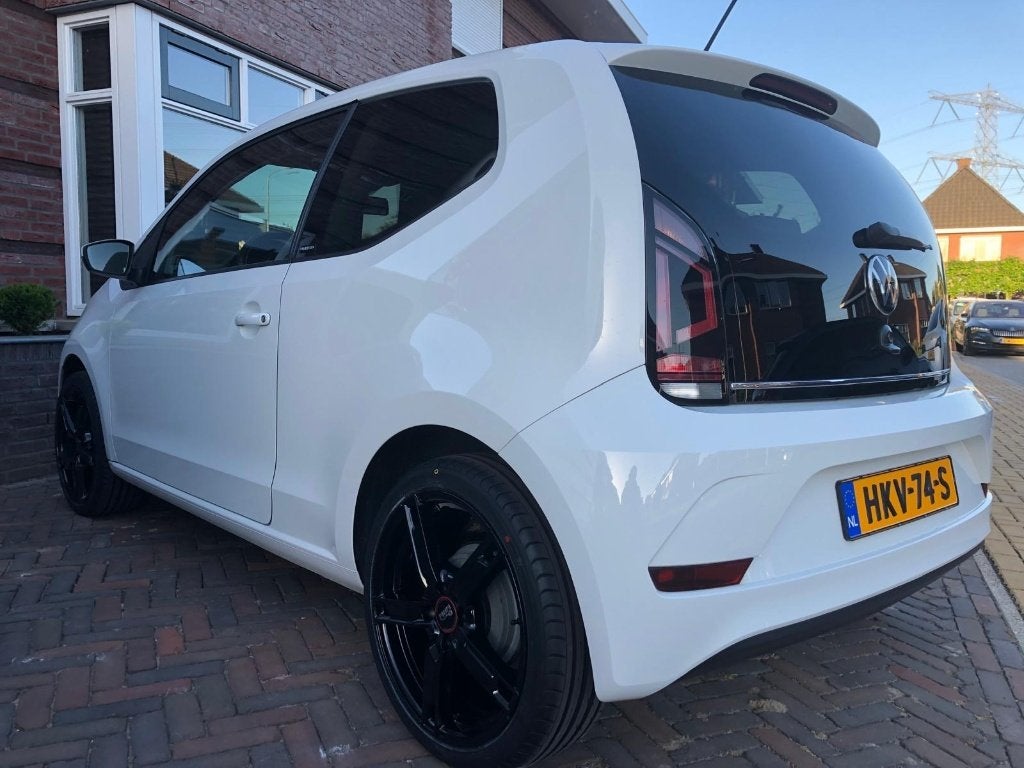 3-Deurs VW up! 2021 17 inch zeer compleet, Auto's, Dealer onderhouden, Stof, Wit, Handgeschakeld