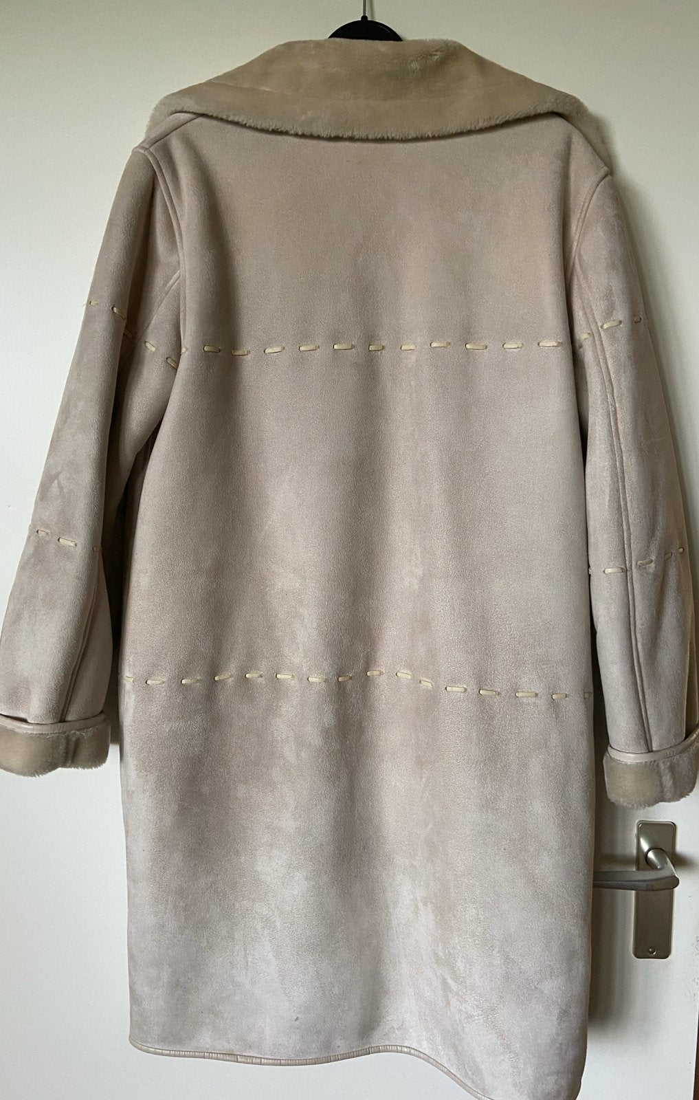 Mooie beige winterjas met warme teddy voering - Maat 40, Ophalen of Verzenden, Zo goed als nieuw, Maat 38/40 (M), Beige