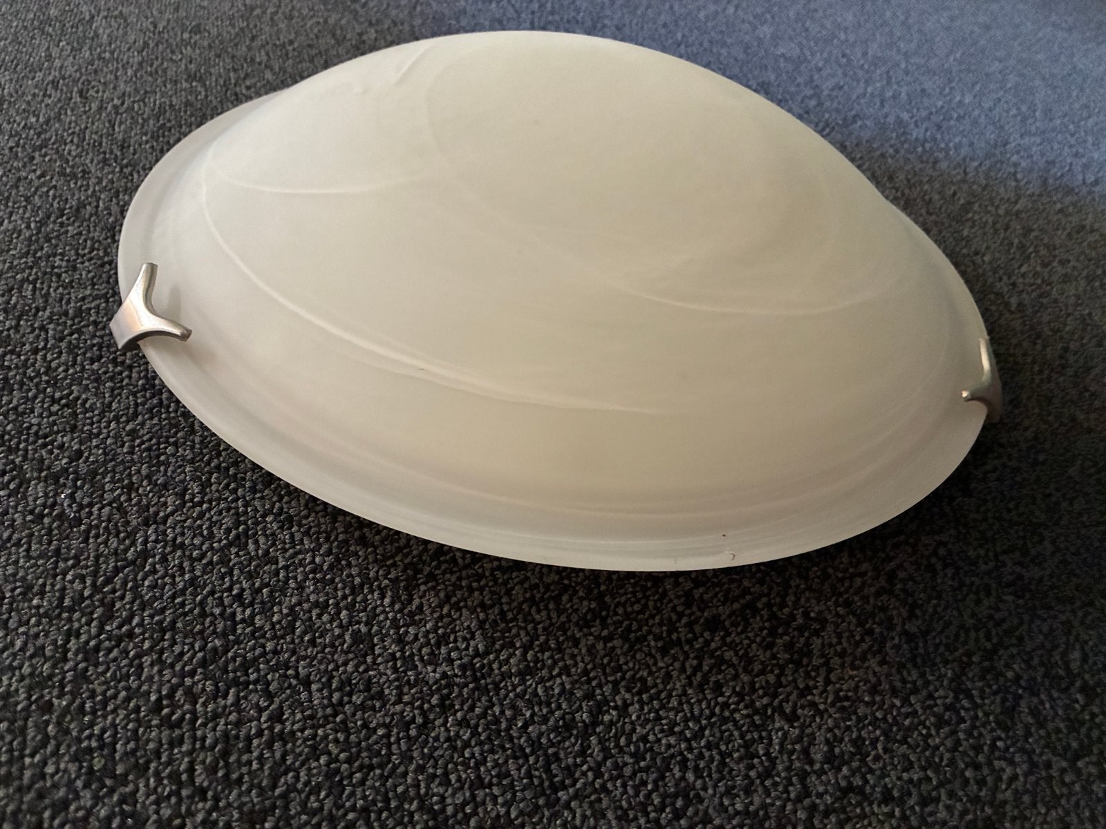 Witte glazen plafondlamp - Modern en stijlvol, Huis en Inrichting, Gebruikt, Modern, Ophalen of Verzenden, Glas