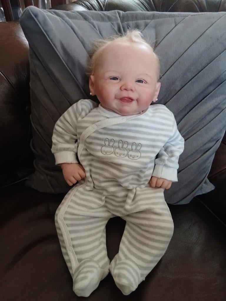 Realistische Reborn Babypop met Kleding+certificaat, Ophalen of Verzenden, Zo goed als nieuw, Babypop