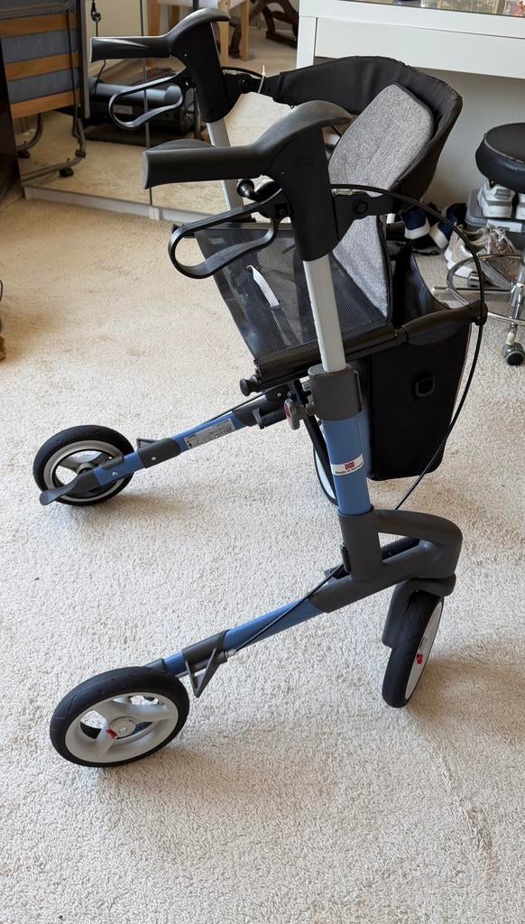 Prima blauwe rollator, Ophalen of Verzenden, Zo goed als nieuw