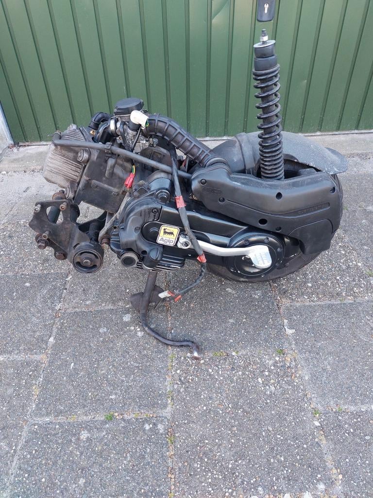 Piaggio zip 2000 motor/carters plug and play, Ophalen, Zo goed als nieuw, Benzine, Zip