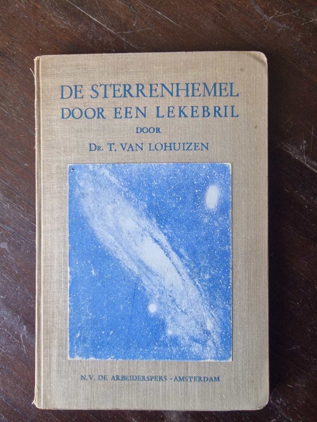 De Sterrenhemel door een Lekebil - Dr. T. van Lohuizen 1935, Boeken, Ophalen of Verzenden, Gelezen, Dr. T. van Lohuizen, Natuurwetenschap