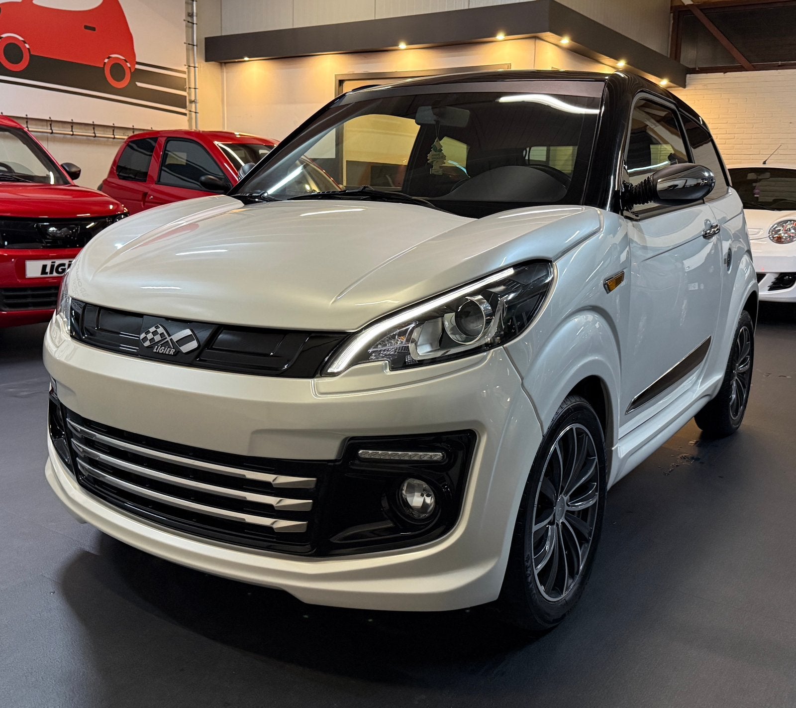 Ligier JS50L Dci Brommobiel • Airco • Carplay • Stille motor, Diversen, Ophalen of Verzenden, 46 km of meer, Ligier, 16 km/u of meer