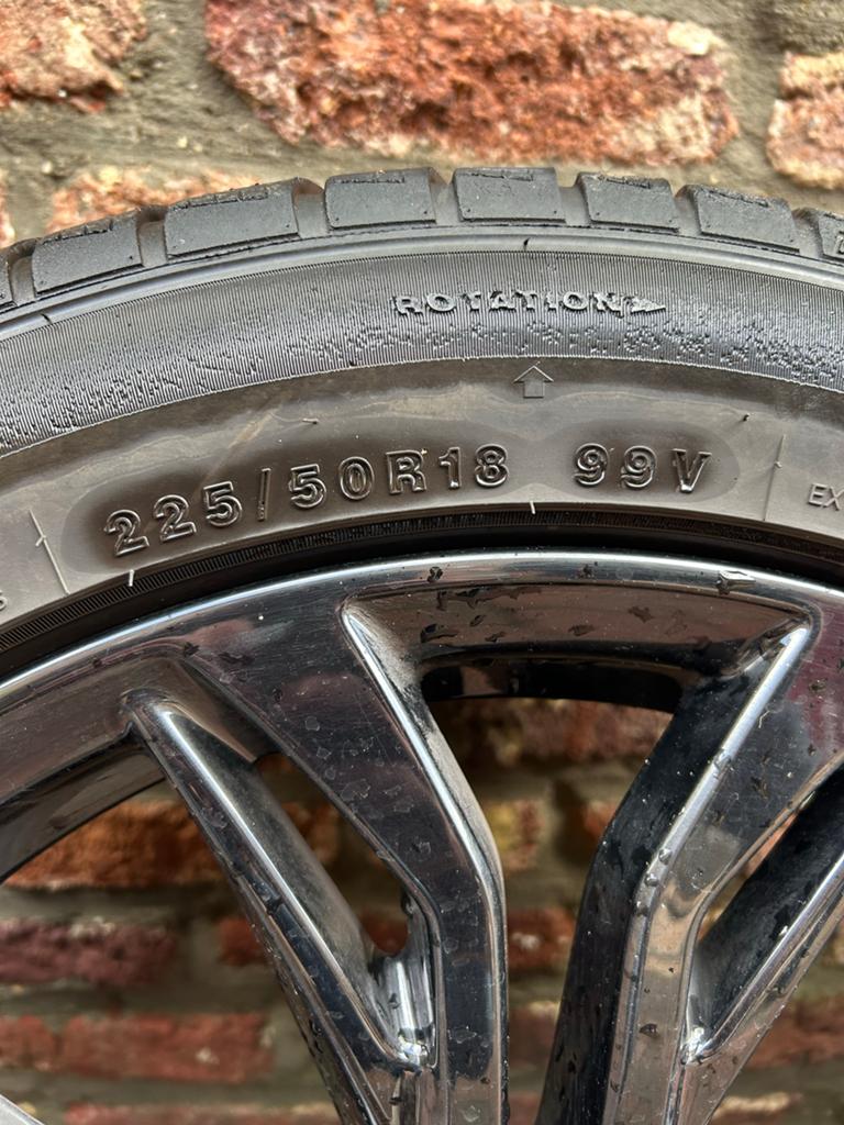 BMW 18 inch velgen met winterbanden 225/50R18, Auto-onderdelen, Banden en Velgen, Ophalen, 18 inch, Gebruikt, Banden en Velgen