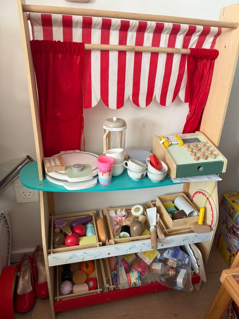 Winkel / Theater hout speelgoed, Kinderen en Baby's, Speelgoed | Houten speelgoed, Ophalen, Gebruikt