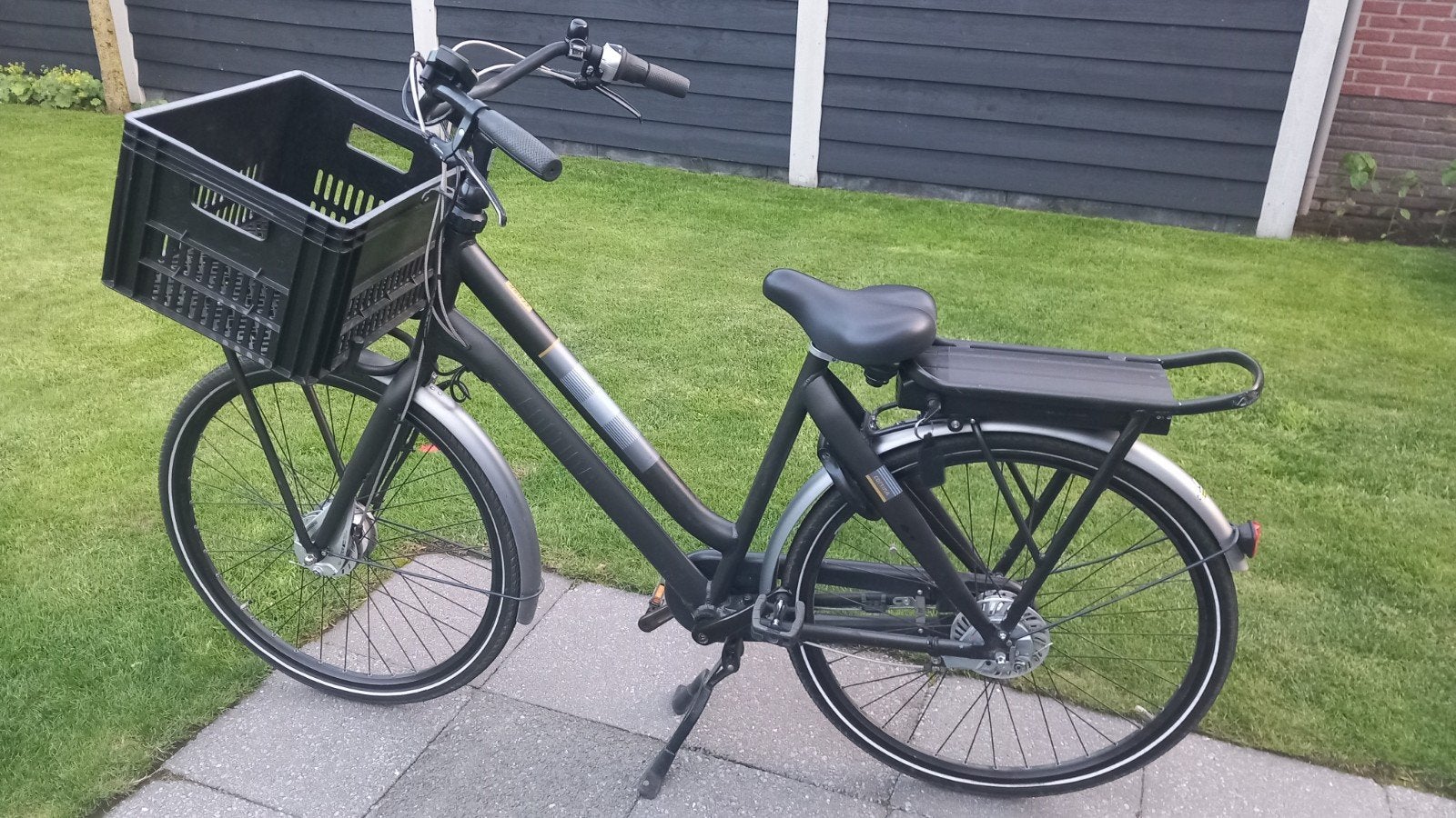 Cortina Crush E-bike zonder accu, Versnellingen, Trommelrem, Ophalen, Overige merken