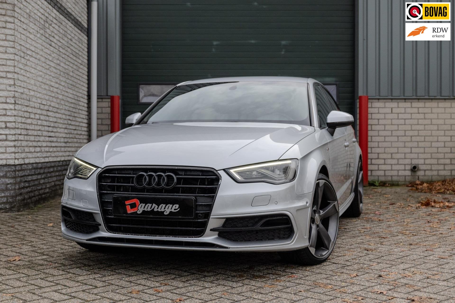 Audi A3 Sportback 1.8 TFSI 3x S line, leer/alcantara, Xenon, Gebruikt, 4 cilinders, Bedrijf, 1600 kg