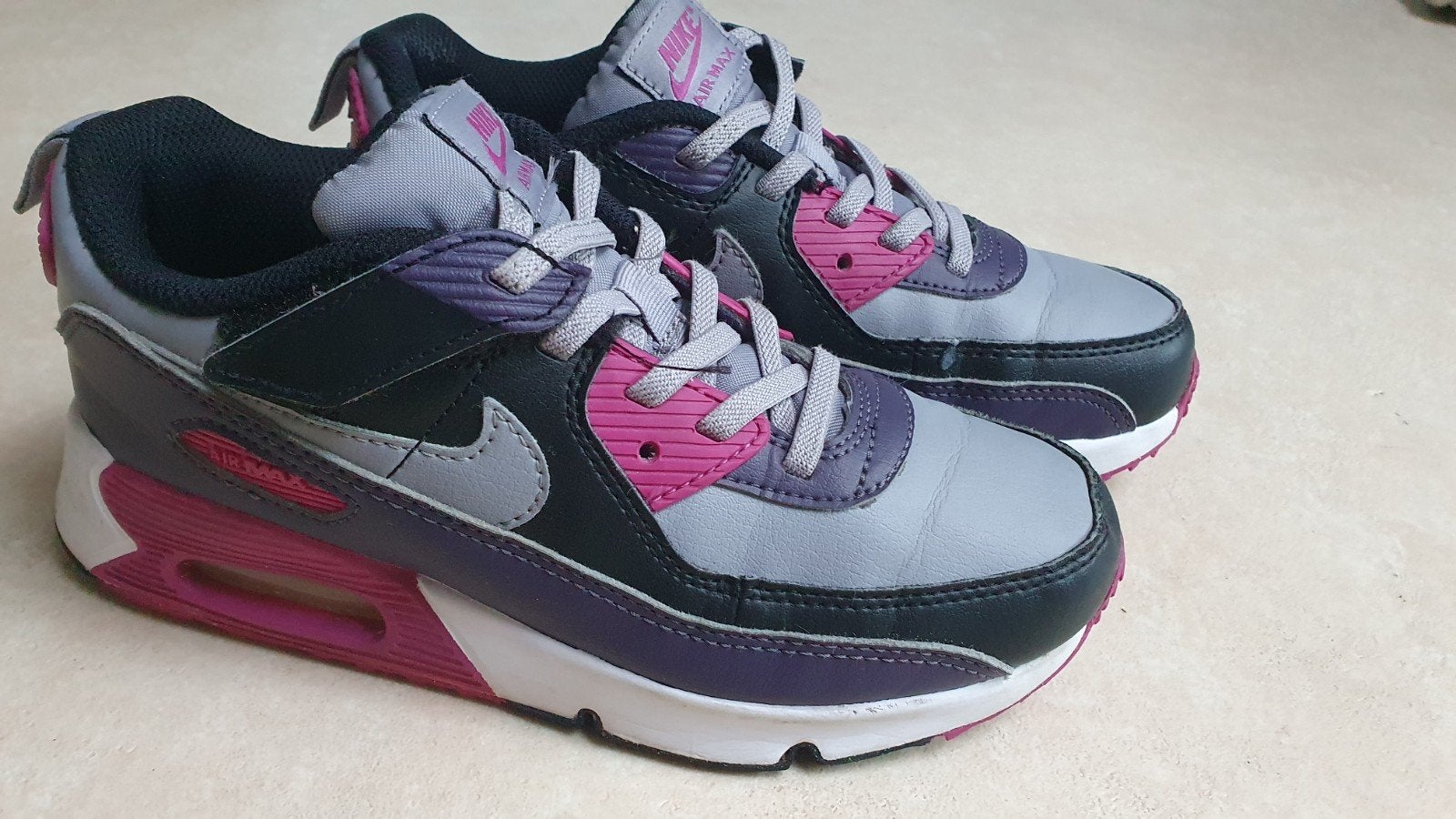 Nike Air Max 90 EasyOn maat 35, Ophalen of Verzenden, Zo goed als nieuw, Nike air max, Jongen of Meisje