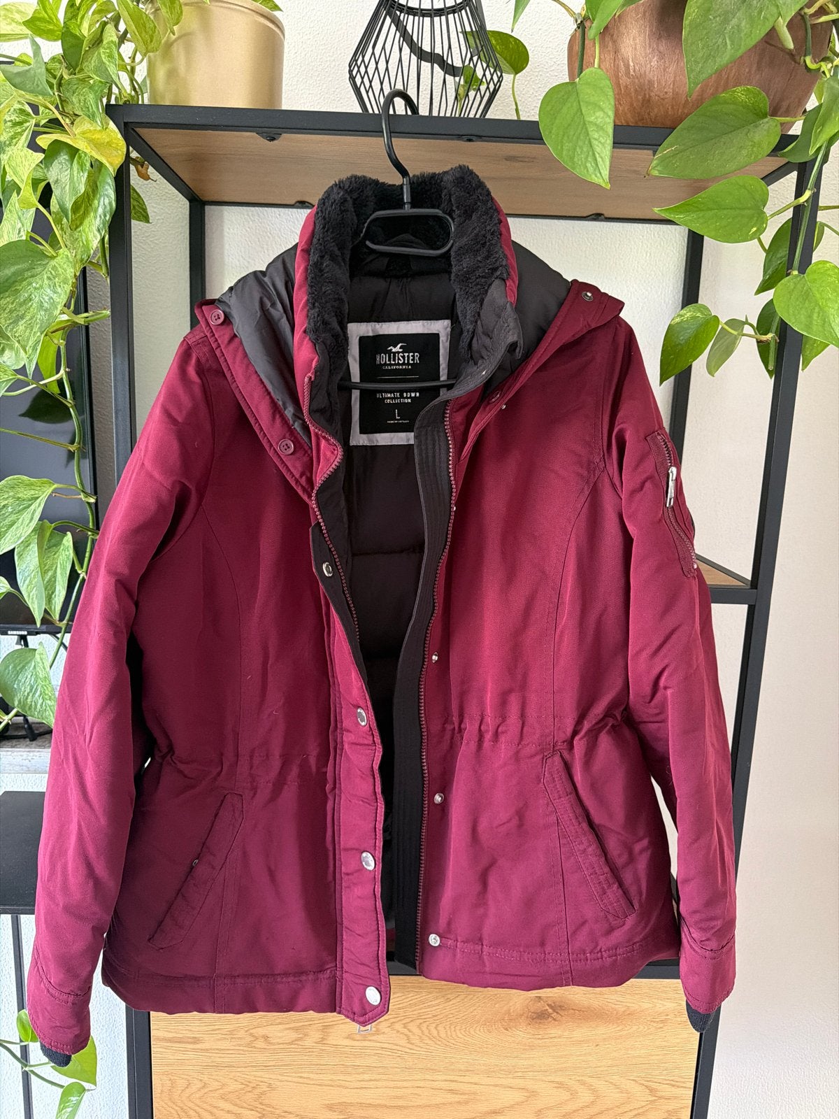 Hollister winterjas maat L, bordeauxrood, zonder bont, Ophalen of Verzenden, Gedragen, Maat 42/44 (L), Rood