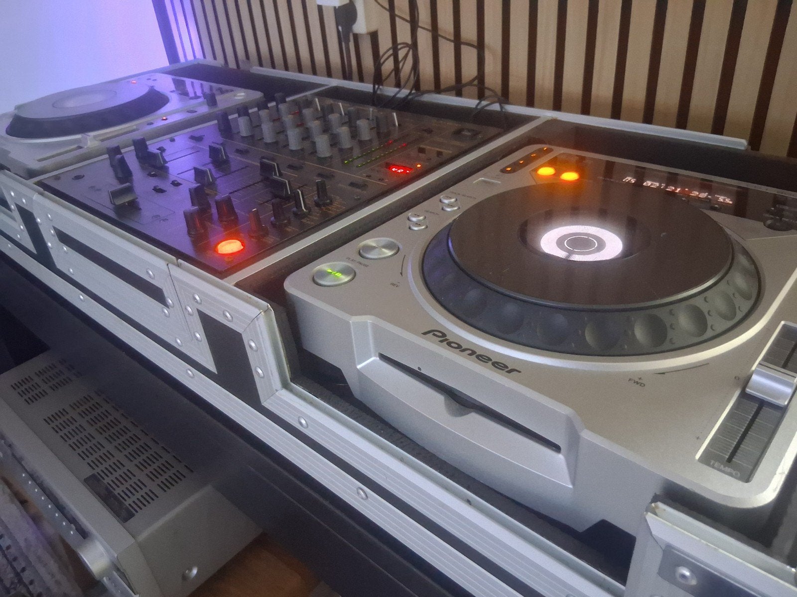 Pioneer DJ-set: CDJ-800MK2 spelers DJM-600 mixer+flightcase, Ophalen, Zo goed als nieuw, Dj-set, Pioneer