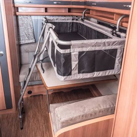 Uwis stapelbed caravan of camper, Caravans en Kamperen, Ophalen, Zo goed als nieuw