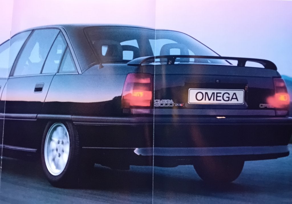 Opel Omega 3000 24V Brochure uit 1990, Opel, Zo goed als nieuw, Opel, Ophalen of Verzenden