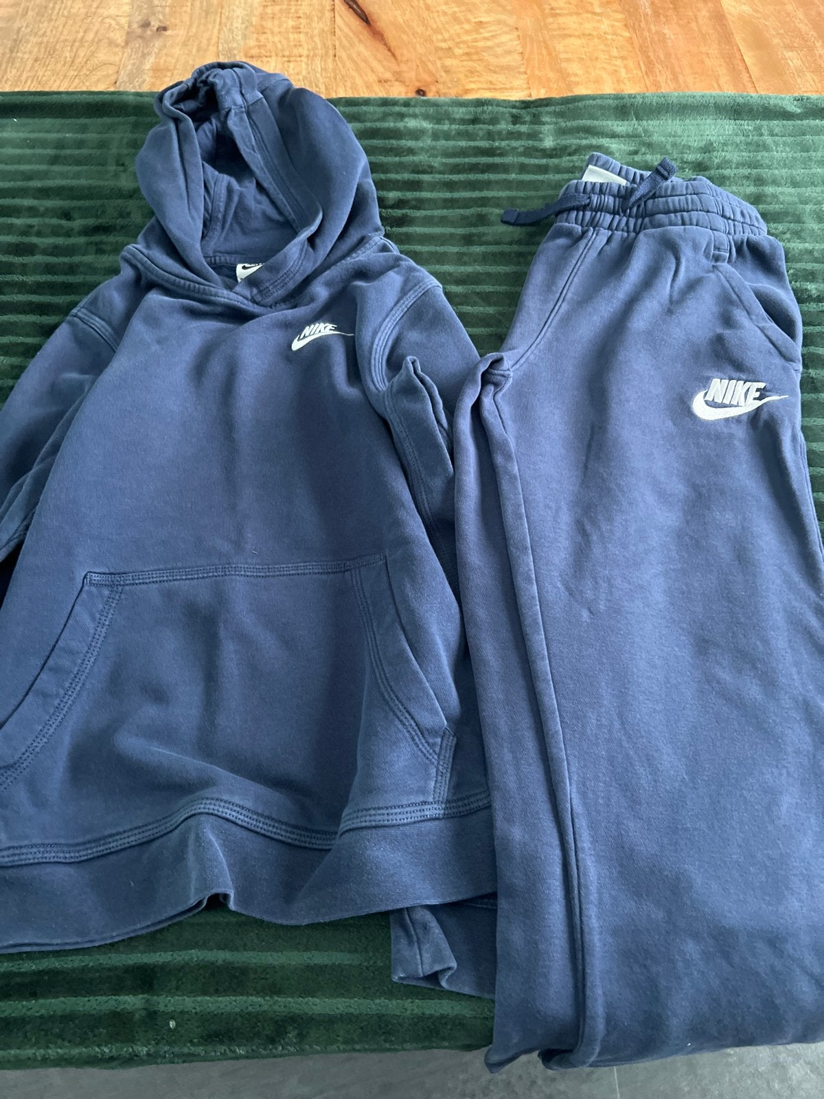 Nike trainingspak blauw maat 137/147, Ophalen, Gebruikt, Jongen of Meisje, Sport- of Zwemkleding