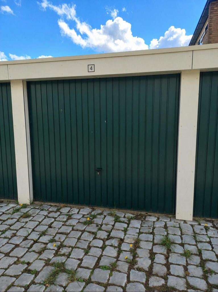TE KOOP / TE HUUR GARAGEBOXEN  HOOILAAN  BREDA - NOORD., Auto diversen, Autostallingen en Garages