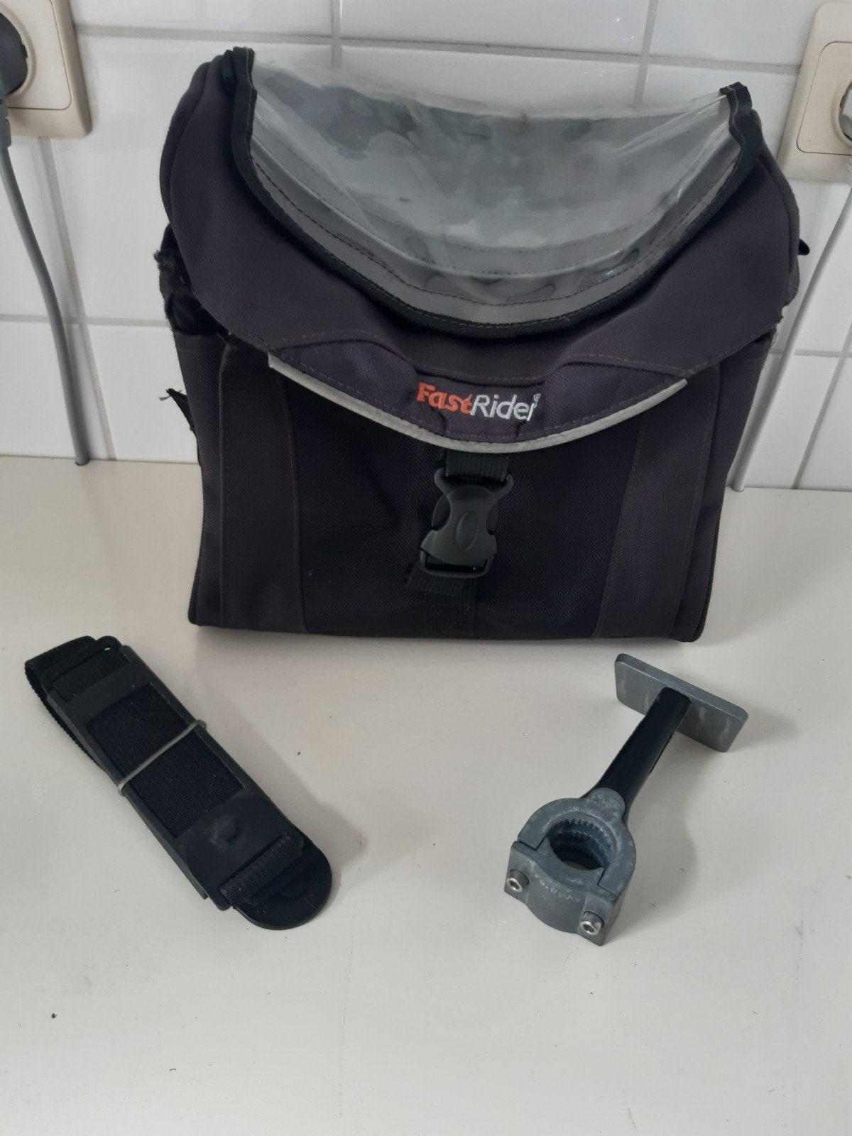 stuurtas fast rider afneembaar, Ophalen