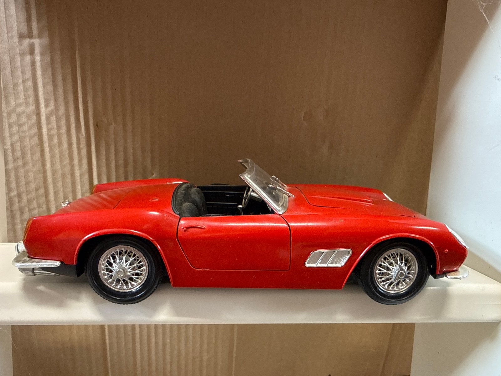 Polistil Ferrari 250 GT California Spyder 1960 1:16 Vintage, Hobby en Vrije tijd, Modelauto's | 1:18, Ophalen of Verzenden, Gebruikt
