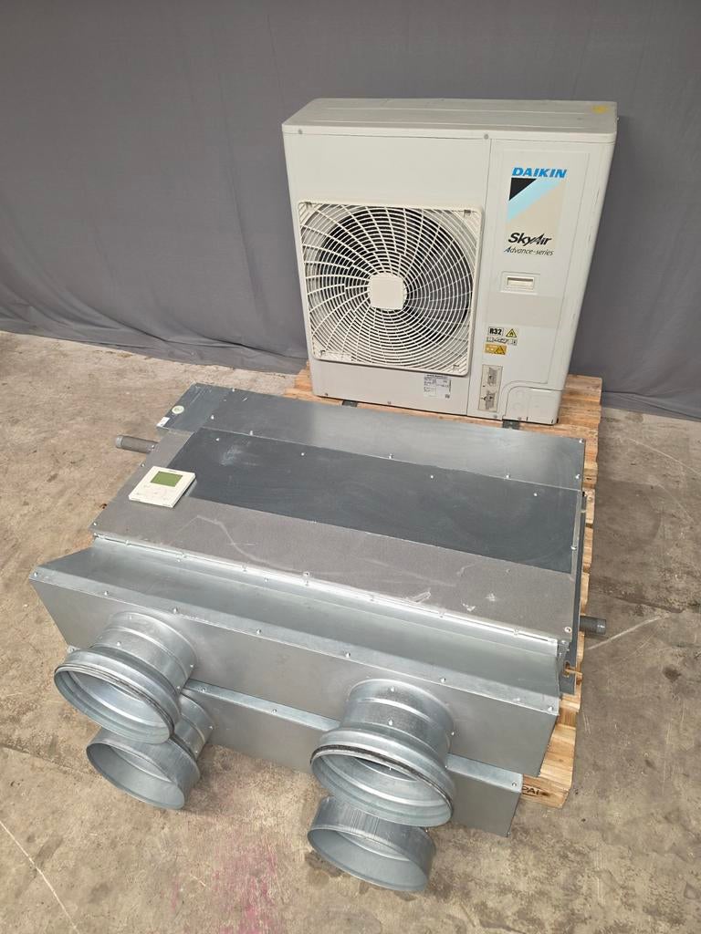 Daikin 2x kanaal airco R32 inverter warmtepomp 10 kW A+, Witgoed en Apparatuur, Airco's, Koelen en Ontvochtigen, Timer, 3 snelheden of meer