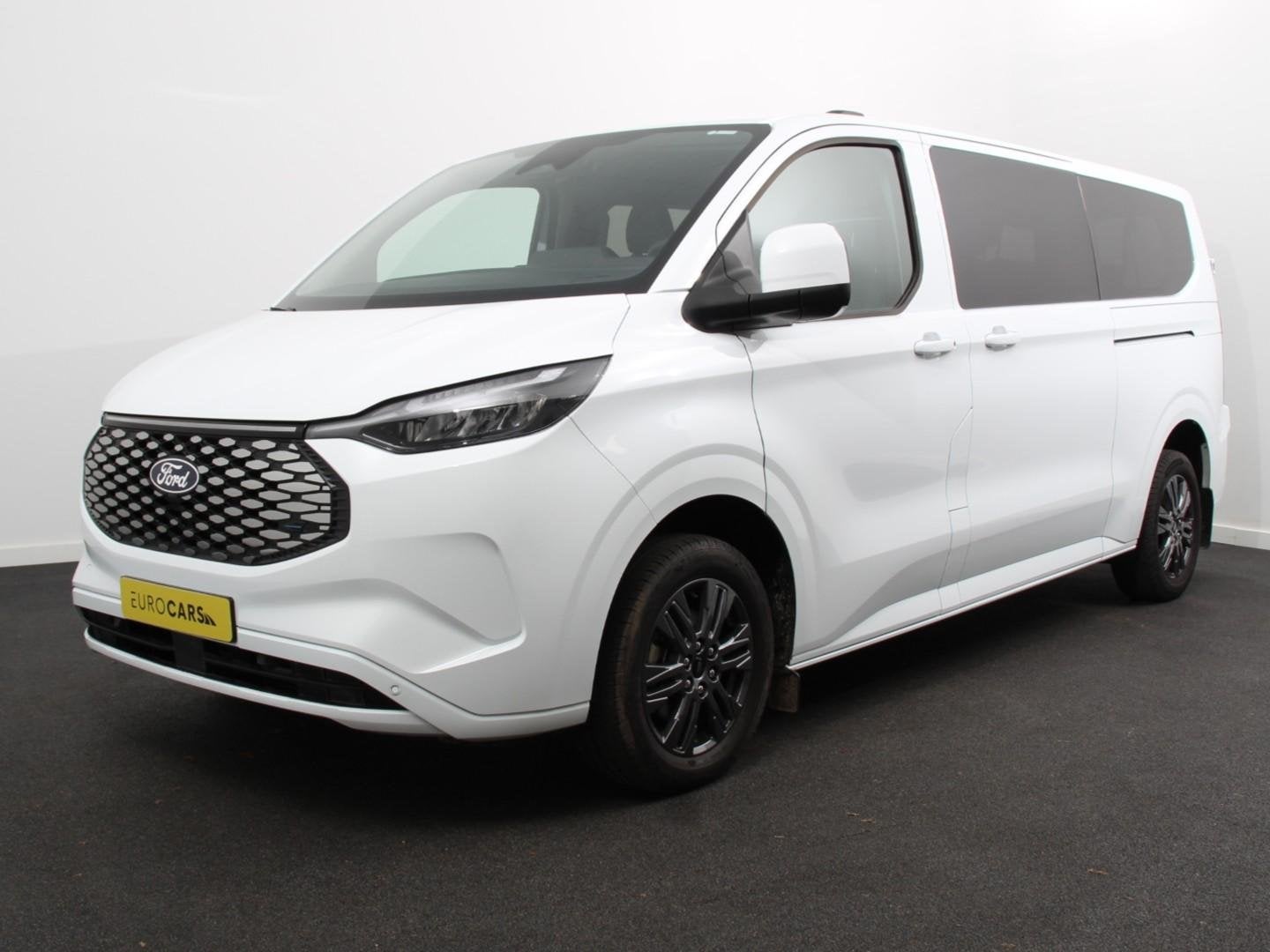 Ford e-Transit Custom 340 L2H1 Limited 65 kWh 8 persoons Aut, Auto's, Ford, Automaat, 8 stoelen, Overige carrosserieën, 2000 kg