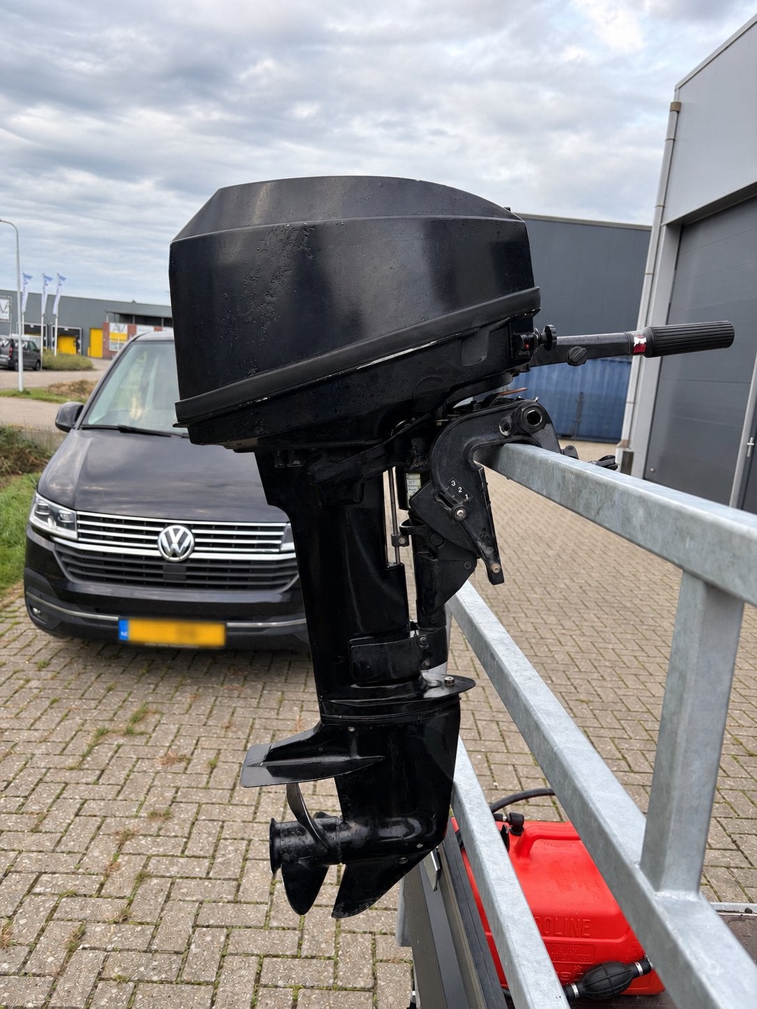 Foto 12 van Unieke vetus rubberboot met 8pk motor